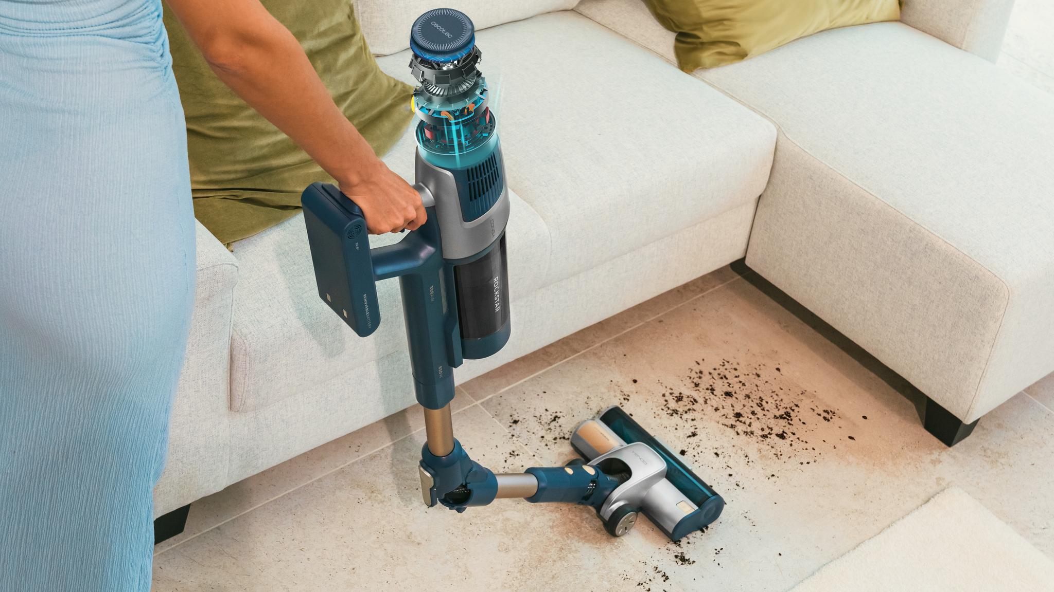 «Dyson V12 Detect Slim vs Conga Rockstar RZ90 AI AquaPet Flex» comparativa
